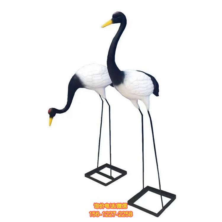 仿真仙鶴雕塑，優(yōu)雅點綴園林景觀