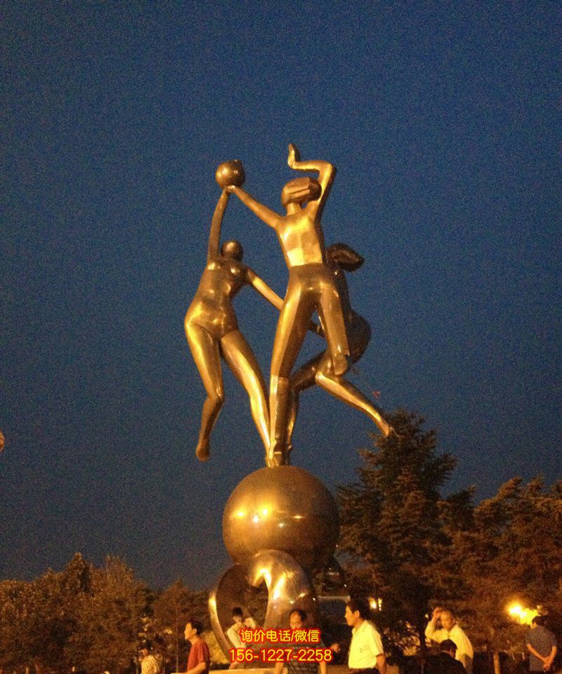 小區廣場打排球的女孩景觀玻璃鋼仿銅雕