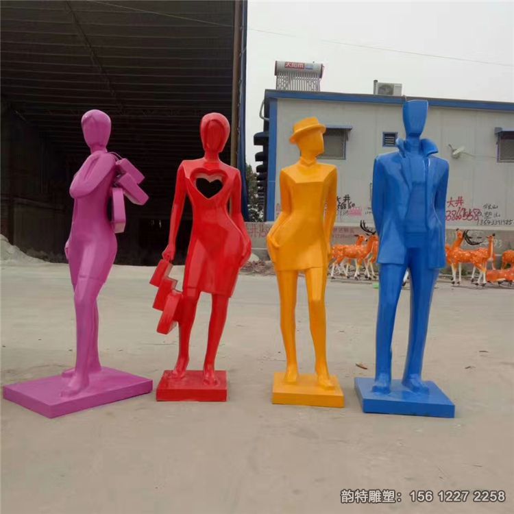 逛街購(gòu)物人物雕塑，商業(yè)步行街人物雕塑加工廠