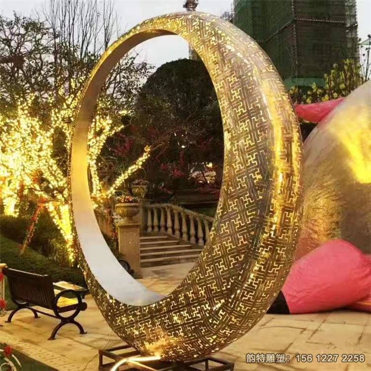 不銹鋼月亮圓環(huán)雕塑32 不銹鋼月亮圓環(huán)雕塑32