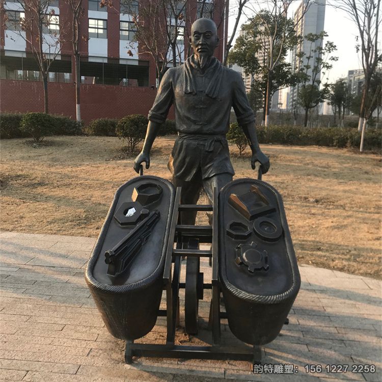 古代搬運(yùn)工人雕塑，玻璃鋼裝卸工雕塑案例